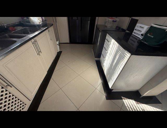 3 BEDROOM HOUSE FOR SALE IN SILVERGLEN